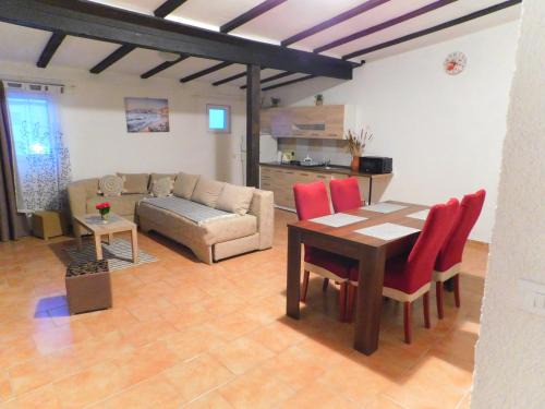 Gornji Karin Apartment | Apartman Slavica