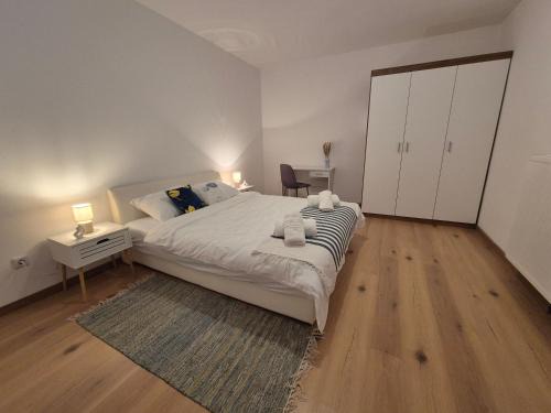 Vrbnik Apartment | Apartman Uptown