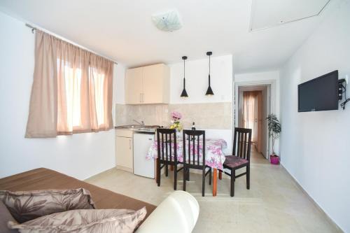 Maini Apartment | Apartmani Bonik