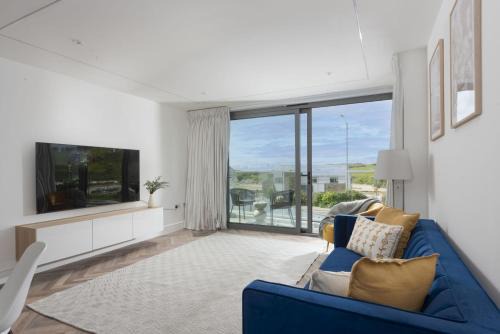 Porth House | Apartment 4, Oasis Sands