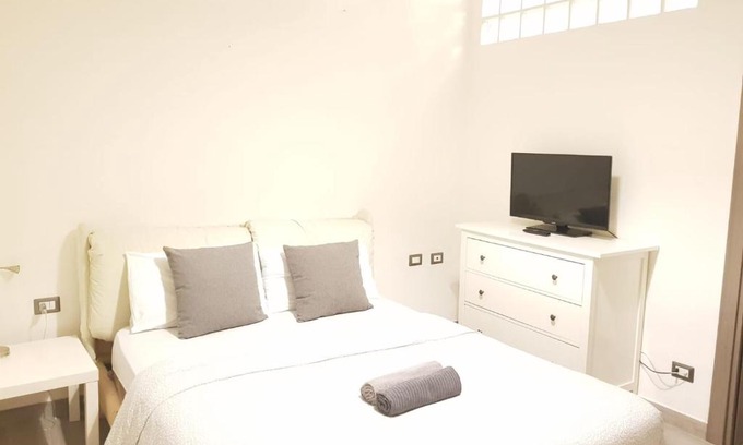 Ponte Seveso Apartment | Apartment 5min from Milan central station