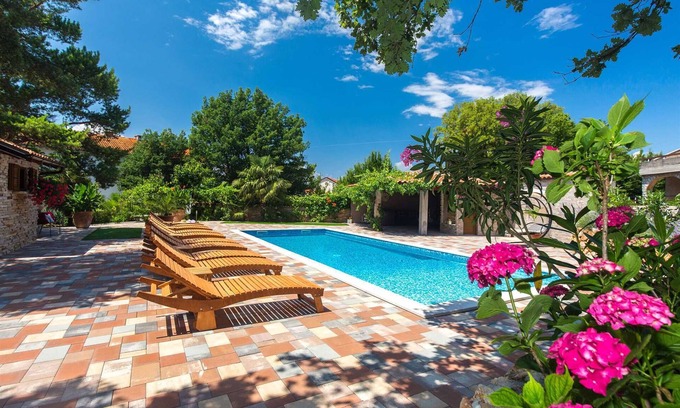 Milcetici Apartment | Apartment Antonia 1 with pool