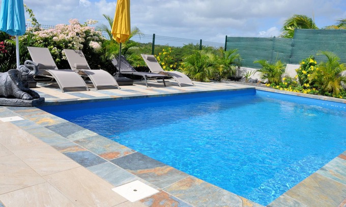 Le Moule Apartment | Apartment Balisier, ideal for families and couple, shared pool