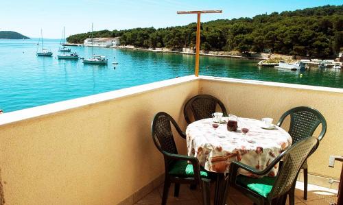 Prvic Luka Apartment | Apartment Bogadi