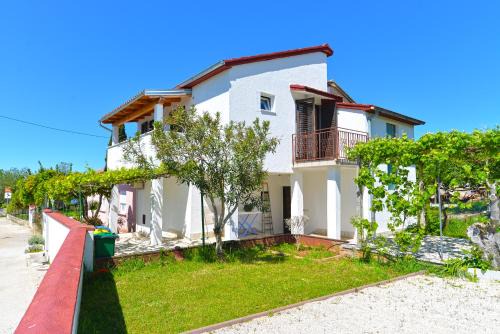 Stinjan Apartment | Apartment Branko 2081