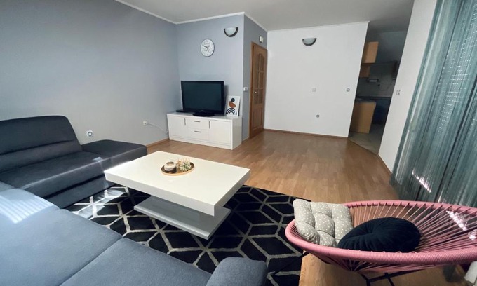Ljubuski Apartment | Apartment Camellia