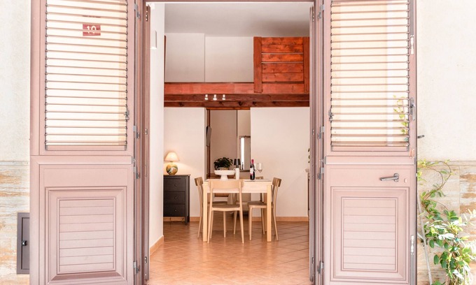 Montallegro Apartment | Apartment 'Cantina' with Wi-Fi and Air Conditioning