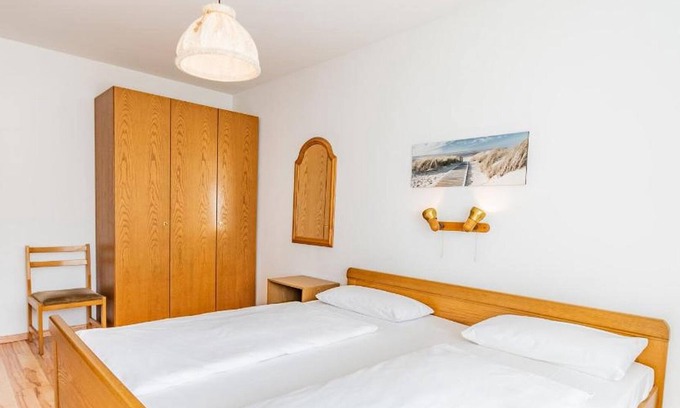 Bad Soden-Salmuenster Apartment | Apartment 2 rooms, one bedroom, one living room 45 sqm, max. 3 people