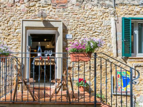 Montescudaio Apartment | Apartment Diana by Interhome