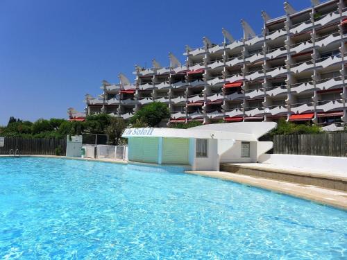Le Couchant Apartment | Apartment Du Soleil-4 by Interhome