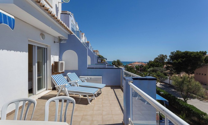 Les Deveses Apartment | Apartment 'Edu' with Sea View, Wi-Fi and Air Conditioning