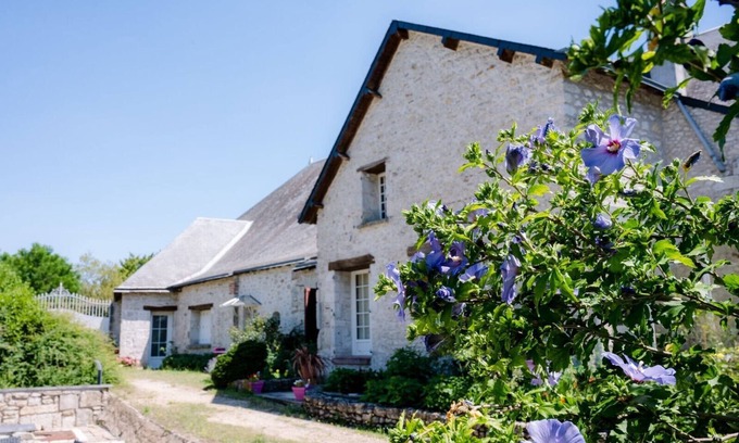 Mer Apartment | Apartment 'Gîte Du Moulin Béchereau' with Private Terrace, Shared Garden and Wi-Fi
