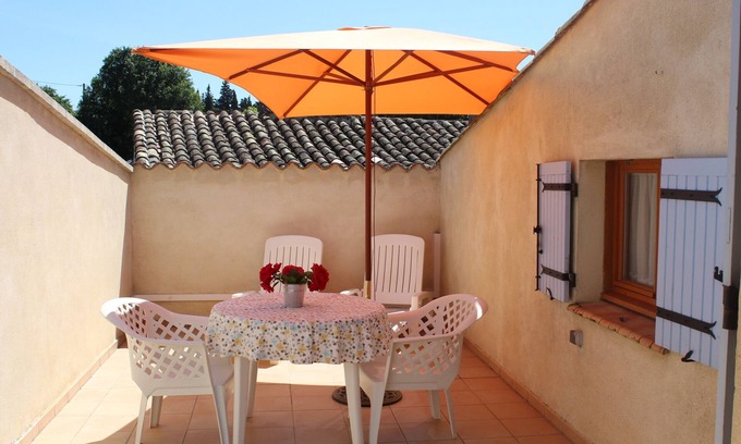 Colonzelle Apartment | Apartment in a quiet village house
