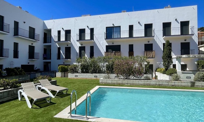 L'Estartit Apartment | Apartment in L’Estartit near Sandy Beach