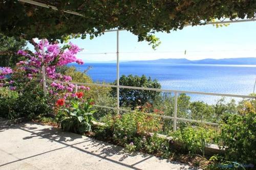 Pisak Apartment | Apartment in Pisak with sea view, balcony, air conditioning, Wi-Fi (4722-6)