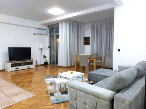 Vracar Apartment | Apartment in Belgrade D&D