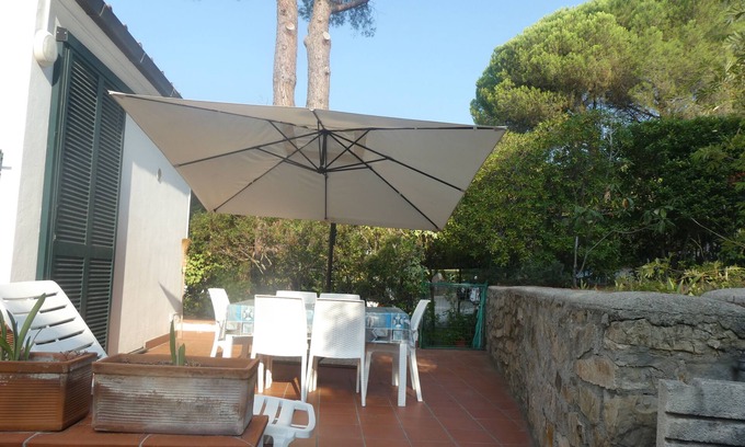 Campo nell'Elba Apartment | Apartment in Semi-Detached House Marina di Campo
