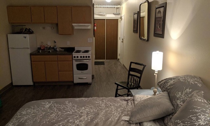 City Center Apartment | Apartment in The Historical Stahl House Building.