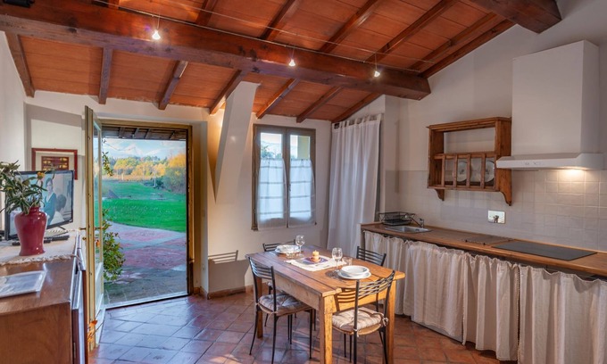 Laterina Apartment | Apartment in the Tuscan countryside, with private patio, pool and on-site restaurant