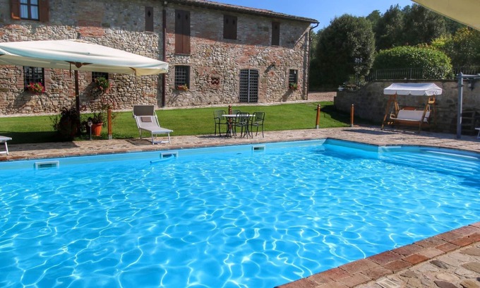 Todi Apartment | Apartment in Todi with Pool & History