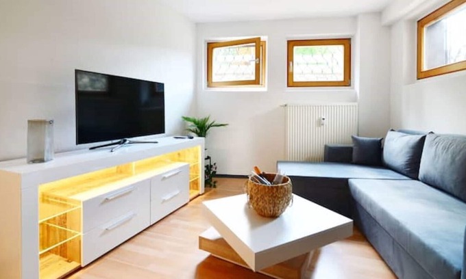 Schliersee Apartment | Apartment Ivanka with garden