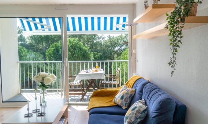 Saint-Brevin-les-Pins Apartment | Apartment L'Ermitage-1 by Interhome