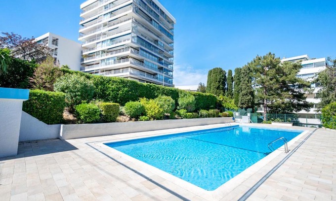 Riou - Petit Juas - Av de Grasse Apartment | Apartment Le Palladio by Interhome