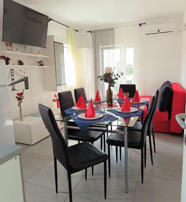 Zrce Apartment | Apartment Mario, Novalja
