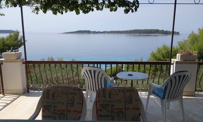 Potirna Apartment | Apartment Nev - 20m from the sea A1 Veliki(4+2) - Blato, Island Korcula, Croatia