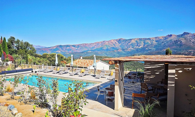 Santa-Reparata-di-Balagna Apartment | Apartment Occiglioni* 6 pers, swimming pool, fitness, play area, 10 min from beaches