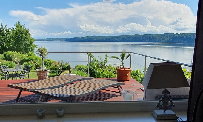 Sipplingen Apartment | Apartment 'Panorama-seetraum' with Lake View, Private Terrace and Wi-Fi
