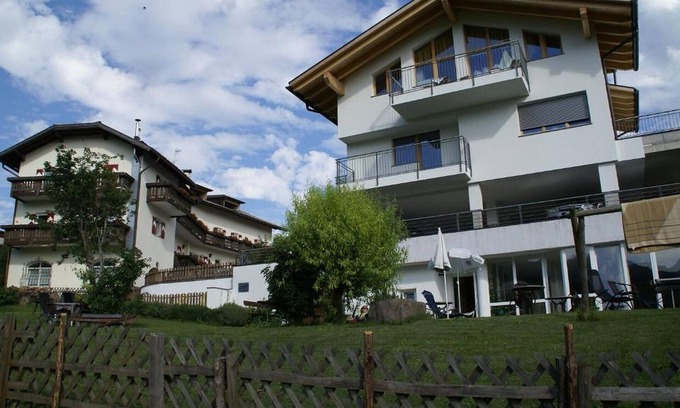 Anterivo Apartment | Apartment "Roessl 1 Depandance" with Mountain View, Shared Pool & Wi-Fi