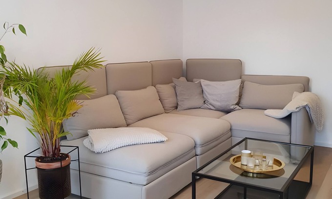 Aschach Apartment | Apartment 'Römerpark' with Shared Terrace and Wi-Fi