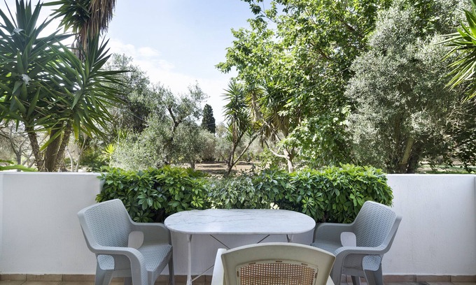 Svoronata Apartment | Apartment 'Sea View 3' with Shared Pool, Wi-Fi and Air Conditioning