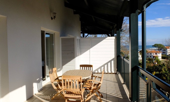 Ciboure Apartment | Apartment sea view, air conditioned with large terrace, quiet. Pool, parking