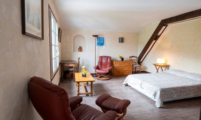 Ainhoa Apartment | Apartment 'Tamburine Xaharra' with Mountain View and Wi-Fi