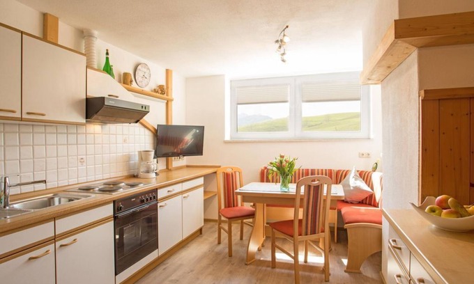 Hopferau Apartment | Apartment Weißensee/1 bedroom/shower, WC - Gästehaus Poppler