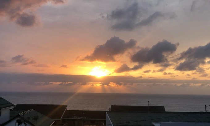 Kingsborough Apartment | Apartment with a Seaview- Amanzimtoti