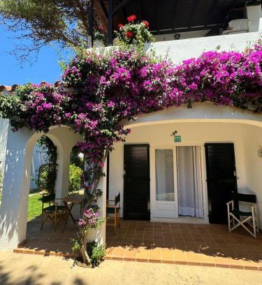 Cala Blanca Apartment | Apartment with garden and swimming and beach