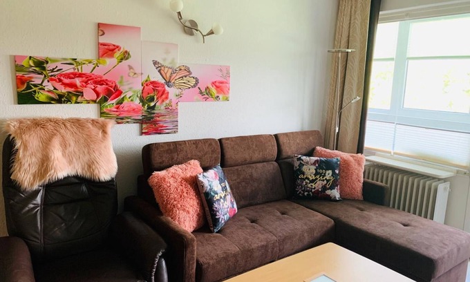 Schonberg House | Apartment with loggia in a quiet complex, about 10 minutes walk to the