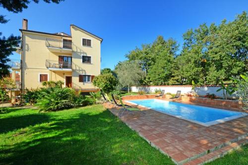 Valica Apartment | Apartment with pool Albina 3