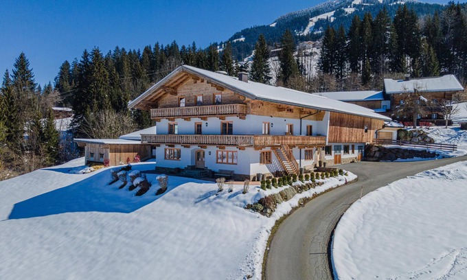 Westendorf Apartment | Apartment within walking distance of ski lift