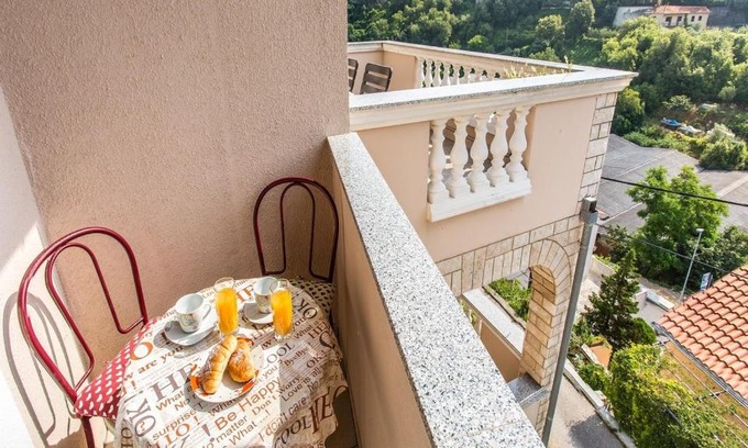 Vrbnik Apartment | Apartment Zahija