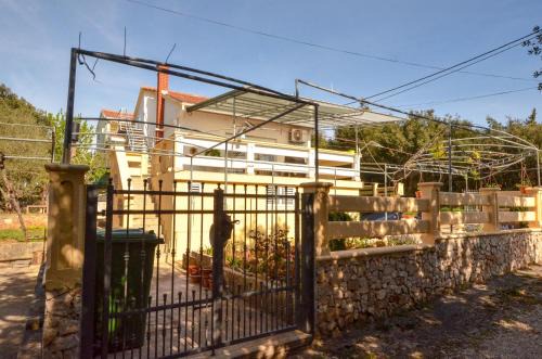Ugljan Apartment | Apartments by the sea Guduce, Ugljan - 13274