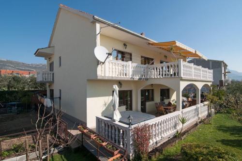 Kastel Novi Apartment | Apartments Corana