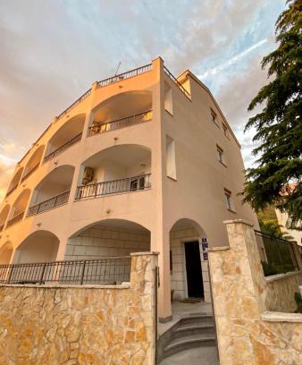 Gradac Apartment | Apartments Grozdana