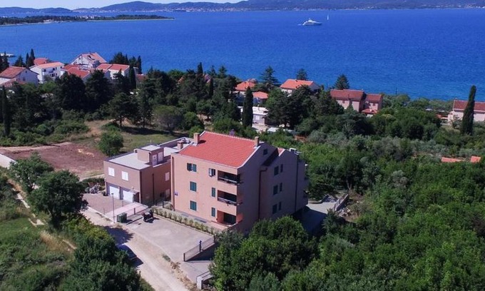 Diklo Apartment | Apartments Ivan