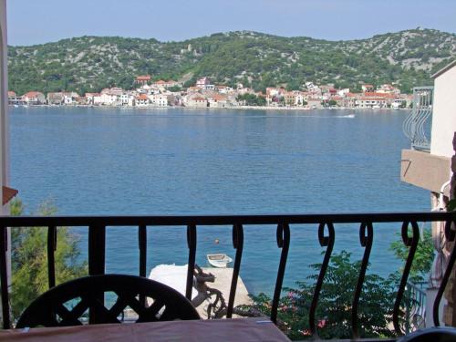 Tijesno Apartment | Apartments Ive