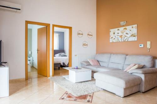 Mugeba Apartment | Apartments Lorena