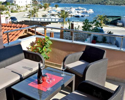 Vinisce Apartment | Apartments Maris